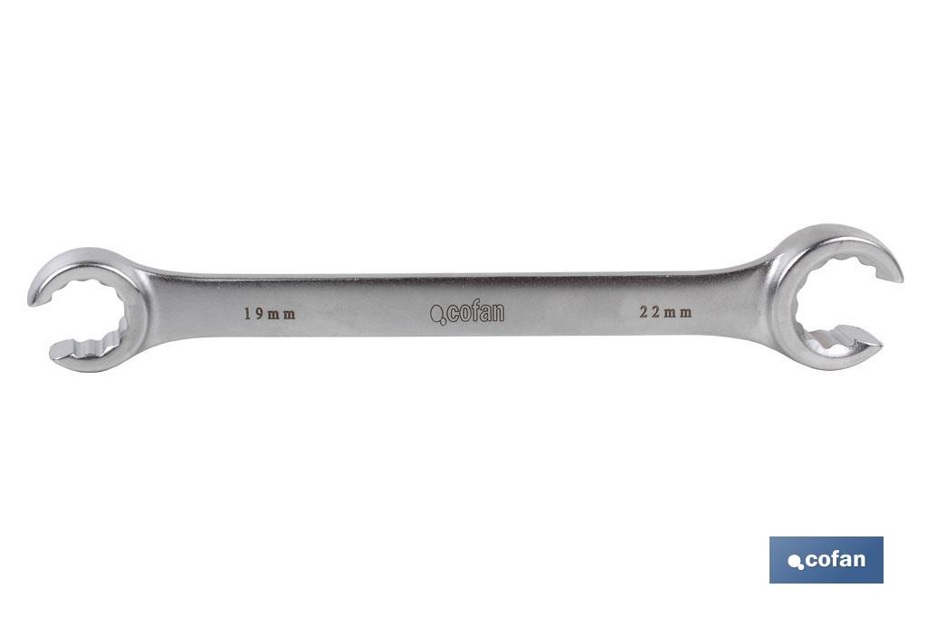 LLAVE PARA RACORES 22-24